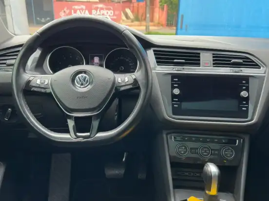 VOLKSWAGEN-TIGUAN-2019