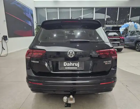 VOLKSWAGEN-TIGUAN-2021