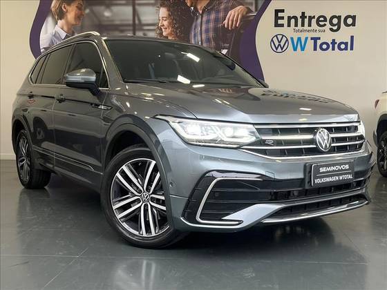 VOLKSWAGEN TIGUAN 2.0 300 TSI GASOLINA ALLSPACE R-LINE AUTOMÁTICO