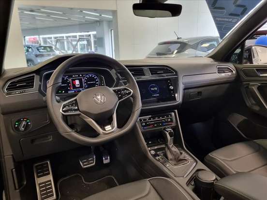 VOLKSWAGEN-TIGUAN-2.0 300 TSI GASOLINA ALLSPACE R-LINE AUTOMÁTICO VOLKSWAGEN-TIGUAN-2024