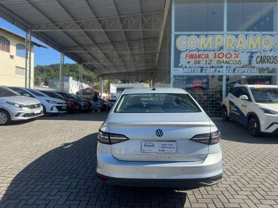 VOLKSWAGEN-VIRTUS-2024