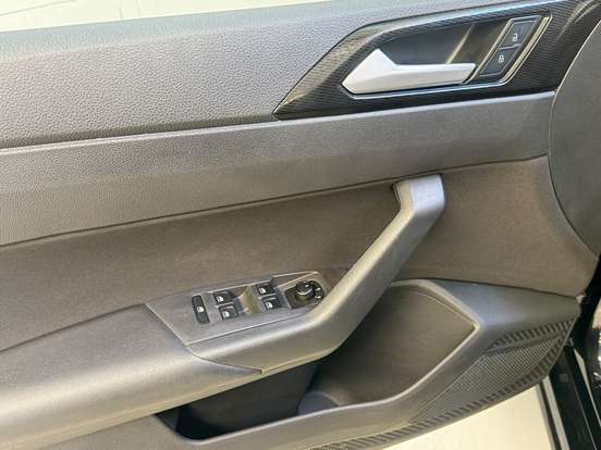 VOLKSWAGEN-VIRTUS-2024
