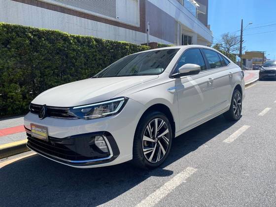 VOLKSWAGEN VIRTUS 1.0 200 TSI HIGHLINE AUTOMÁTICO