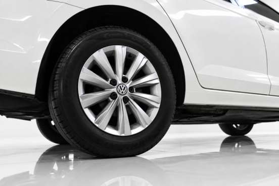 VOLKSWAGEN-VIRTUS-2019