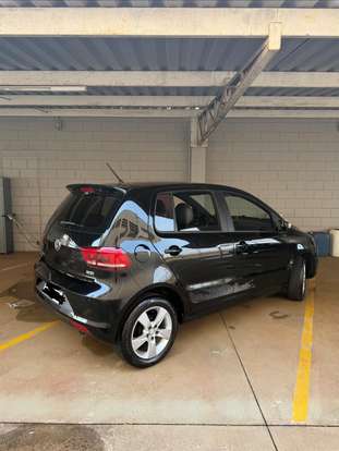 VOLKSWAGEN-FOX-2015