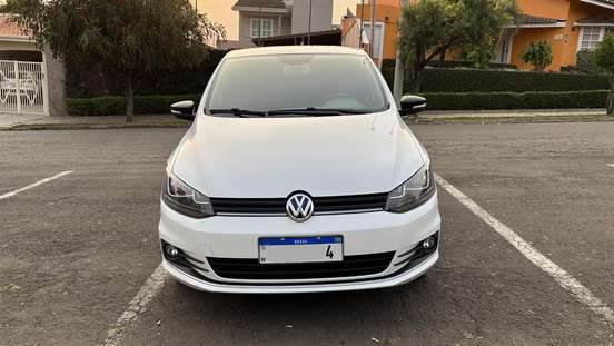 VOLKSWAGEN-FOX-2019