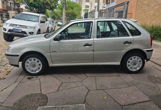 VOLKSWAGEN GOL 1.0 MI SÉRIE OURO 16V GASOLINA 4P MANUAL G.III