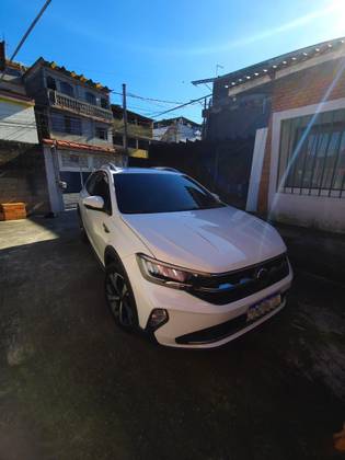 VOLKSWAGEN NIVUS 1.0 200 TSI TOTAL FLEX HIGHLINE AUTOMÁTICO