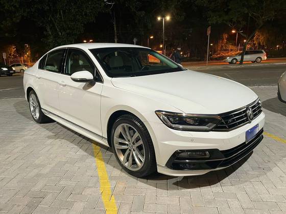 VOLKSWAGEN PASSAT 2.0 16V TSI BLUEMOTION GASOLINA HIGHLINE 4P DSG