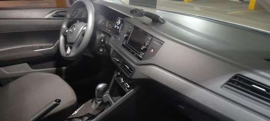 VOLKSWAGEN-POLO-2019