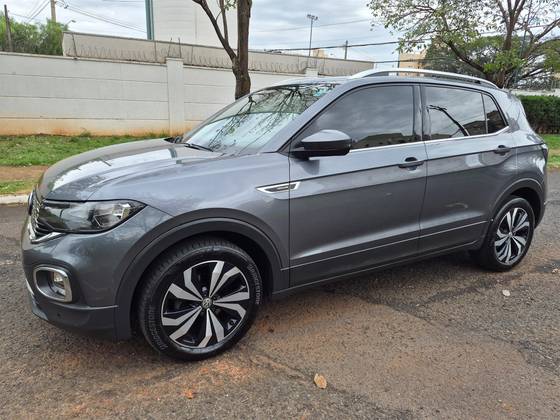 VOLKSWAGEN T-CROSS 1.4 250 TSI TOTAL FLEX HIGHLINE AUTOMÁTICO