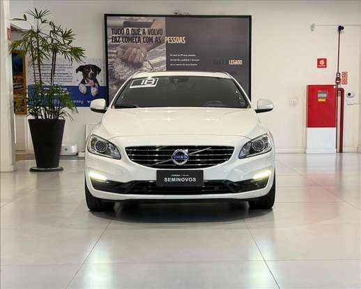 VOLVO-V60-2.0 T4 MOMENTUM GASOLINA 4P AUTOMÁTICO VOLVO-V60-2017