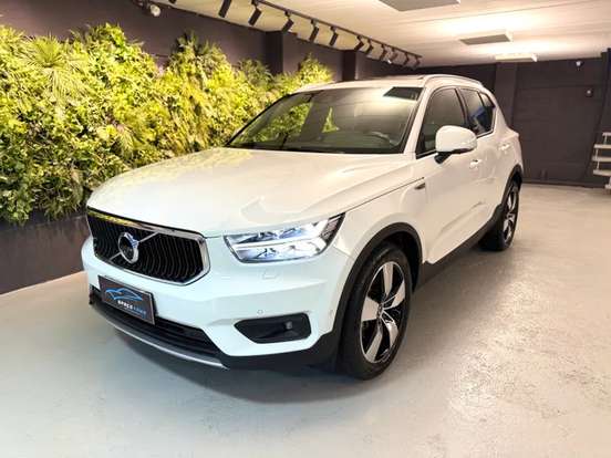 VOLVO-XC40-2.0 T5 GASOLINA MOMENTUM AWD GEARTRONIC VOLVO-XC40-2018