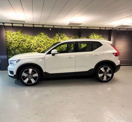 VOLVO-XC40-2.0 T5 GASOLINA MOMENTUM AWD GEARTRONIC VOLVO-XC40-2018