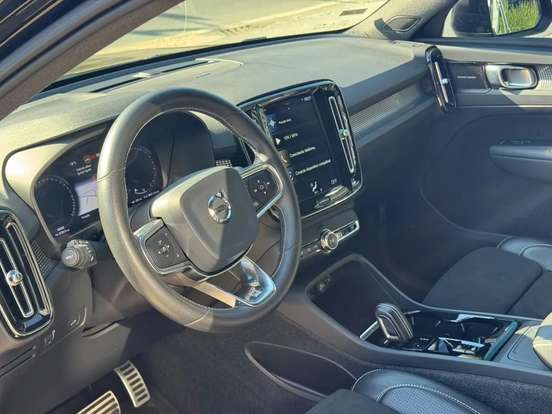 VOLVO-XC40-2.0 T5 GASOLINA R-DESIGN AWD GEARTRONIC VOLVO-XC40-2019