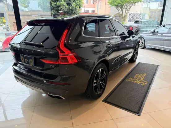 VOLVO-XC60-2019