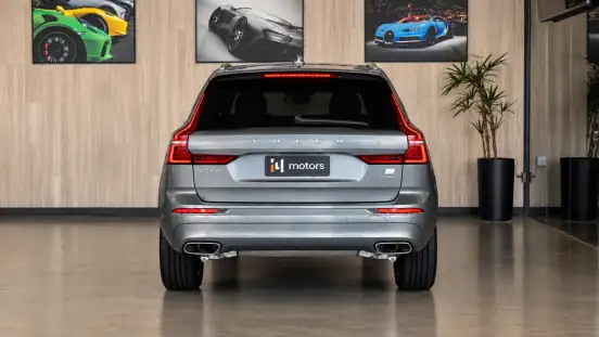 VOLVO-XC60-2020
