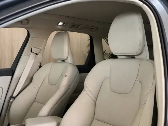 VOLVO-XC60-2.0 T8 HYBRID MOMENTUM AWD GEARTRONIC VOLVO-XC60-2020
