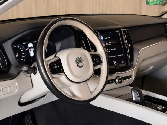 VOLVO-XC60-2.0 T8 HYBRID MOMENTUM AWD GEARTRONIC VOLVO-XC60-2020