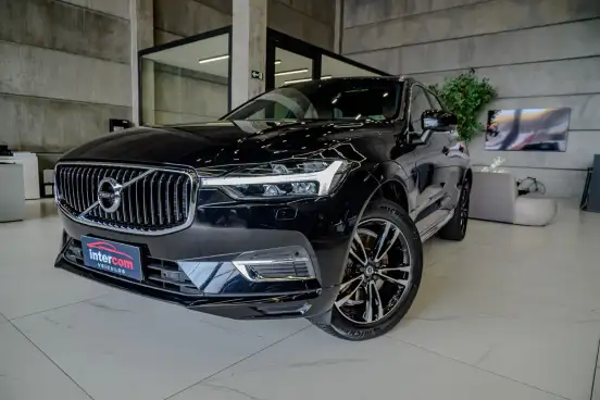 VOLVO-XC60-2021