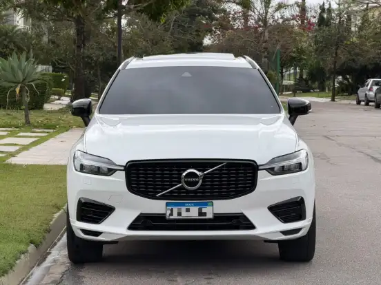 VOLVO-XC60-2021