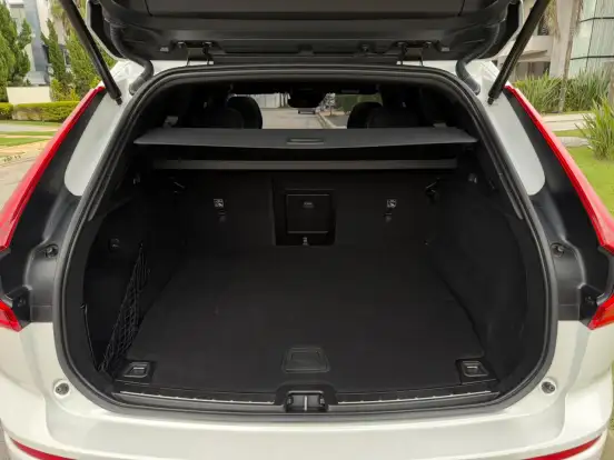 VOLVO-XC60-2.0 T8 HYBRID R-DESIGN AWD GEARTRONIC VOLVO-XC60-2021