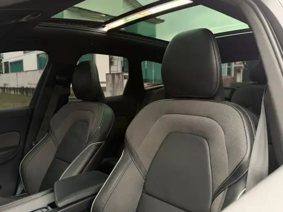 VOLVO-XC60-2.0 T8 HYBRID R-DESIGN AWD GEARTRONIC VOLVO-XC60-2021