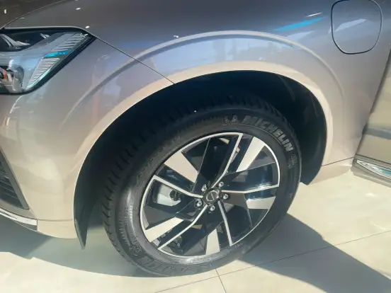 VOLVO-XC60-2.0 T8 PHEV PLUS AWD GEARTRONIC VOLVO-XC60-2025