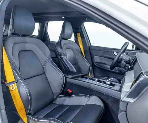 VOLVO-XC60-2023