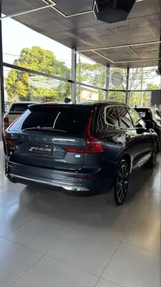VOLVO-XC60-2022