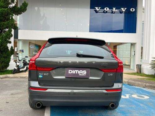VOLVO-XC60-2019