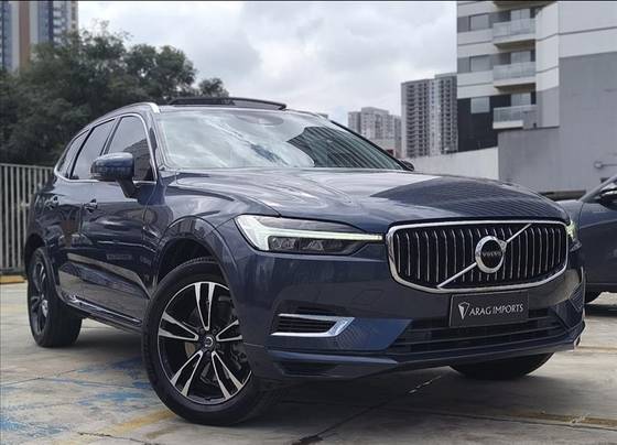 VOLVO XC60 2.0 T8 HYBRID MOMENTUM AWD GEARTRONIC