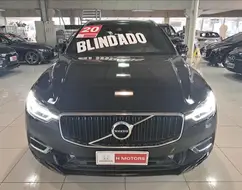 VOLVO XC60 2.0 T8 HYBRID MOMENTUM AWD GEARTRONIC VOLVO XC60 2.0 T8 HYBRID MOMENTUM AWD GEARTRONIC