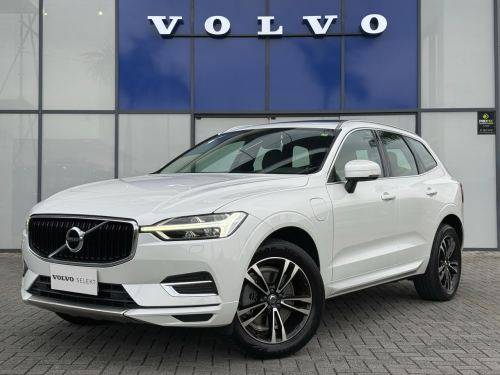 VOLVO XC60 2.0 T8 HYBRID MOMENTUM AWD GEARTRONIC