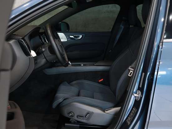 VOLVO-XC60-2.0 T8 PHEV ULTRA AWD GEARTRONIC VOLVO-XC60-2025