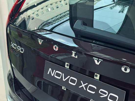 VOLVO-XC60-2026