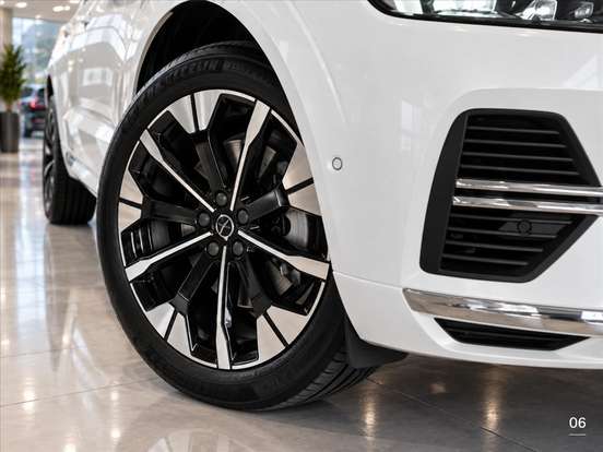 VOLVO-XC60-2.0 T8 PHEV ULTRA AWD GEARTRONIC VOLVO-XC60-2025