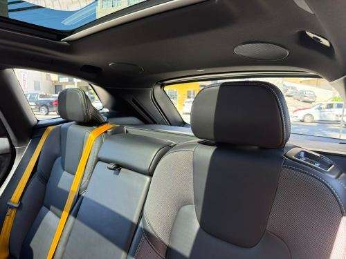 VOLVO-XC60-2022
