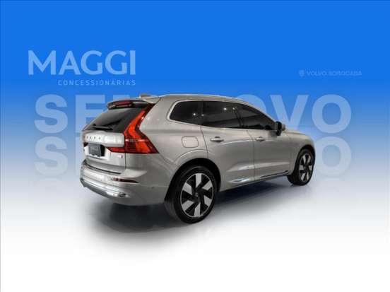 VOLVO-XC60-2023