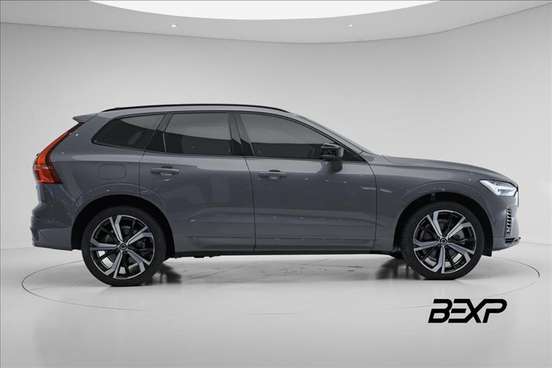 VOLVO-XC60-2024