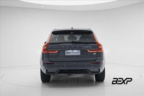 VOLVO-XC60-2024