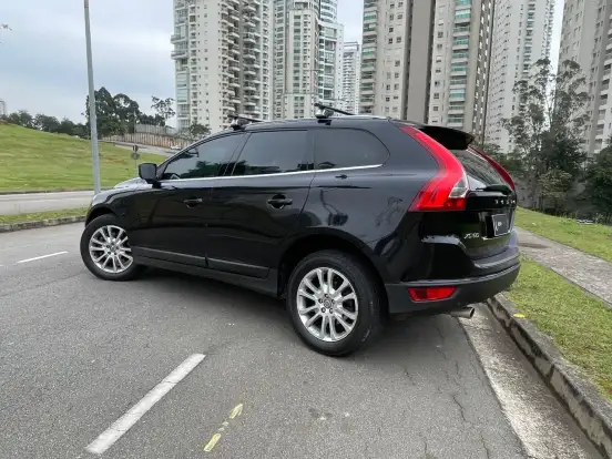 VOLVO-XC60-2009