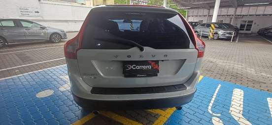 VOLVO-XC60-2010