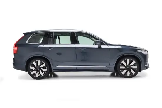 VOLVO-XC90-2023