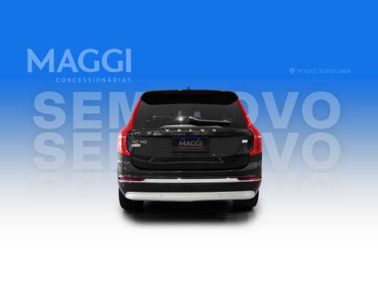 VOLVO-XC90-2021