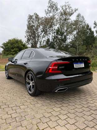 VOLVO-S60-2019