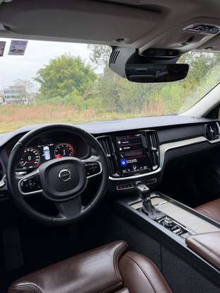 VOLVO-S60-2019