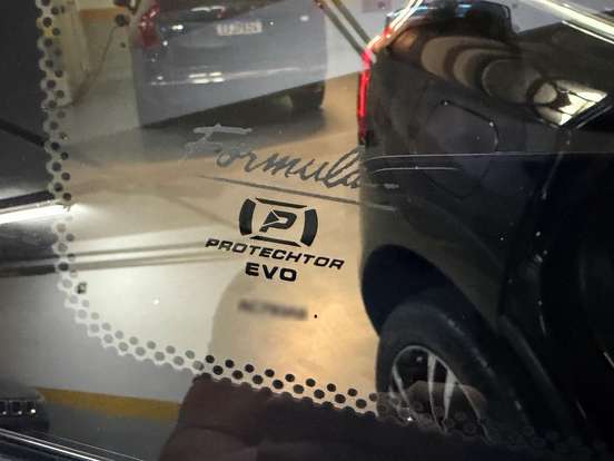 VOLVO-XC60-2.0 T5 GASOLINA MOMENTUM AWD GEARTRONIC VOLVO-XC60-2018