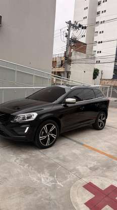 VOLVO-XC60-2016