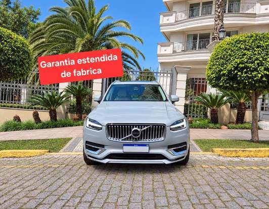VOLVO-XC90-2023